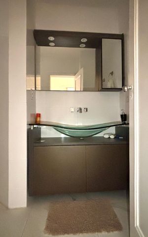 Apartamento à venda com 164m², 3 quartos e sem vaga Apartamento à venda com 164m², 3 quartos e sem vagaBanheiro social