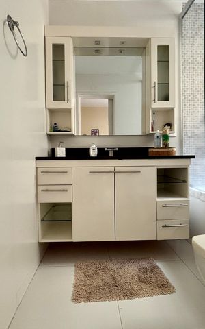 Apartamento à venda com 164m², 3 quartos e sem vaga Apartamento à venda com 164m², 3 quartos e sem vagaBanheiro da Suíte