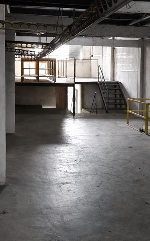 Casa à venda com 397m², 2 quartos e 2 vagas