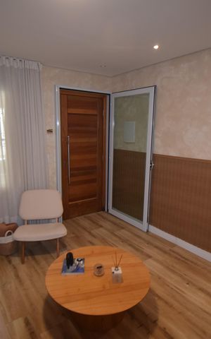 Casa à venda com 130m², 2 quartos e 1 vagaSala
