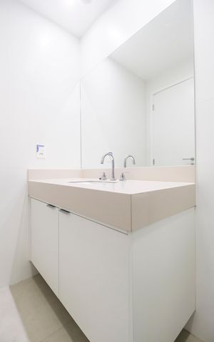 Apartamento à venda com 51m², 1 quarto e 1 vaga Apartamento à venda com 51m², 1 quarto e 1 vagaBanheiro da Suíte
