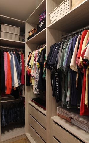 Casa de condomínio à venda com 142m², 4 quartos e 2 vagasCloset da suíte