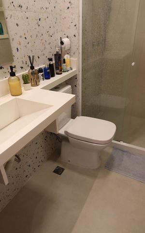 Casa de condomínio à venda com 142m², 4 quartos e 2 vagasBanheiro Social