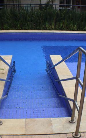Apartamento à venda com 51m², 2 quartos e 1 vaga Apartamento à venda com 51m², 2 quartos e 1 vagaÁrea comum - Piscina