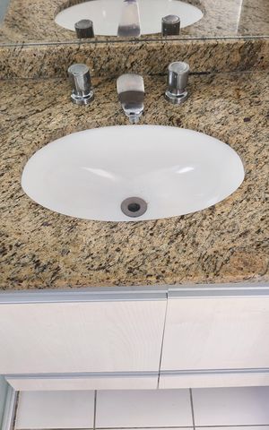 Apartamento à venda com 65m², 2 quartos e 1 vaga Apartamento à venda com 65m², 2 quartos e 1 vagaBanheiro