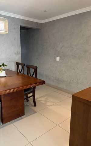 Casa à venda com 240m², 3 quartos e 3 vagas Casa à venda com 240m², 3 quartos e 3 vagasSala de Jantar