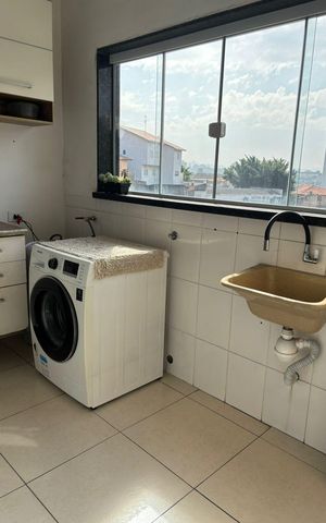 Casa à venda com 240m², 3 quartos e 3 vagas Casa à venda com 240m², 3 quartos e 3 vagasÁrea de Serviço