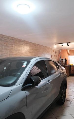 Casa à venda com 180m², 3 quartos e 5 vagasGaragem