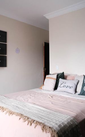 Casa à venda com 180m², 3 quartos e 5 vagasSuíte