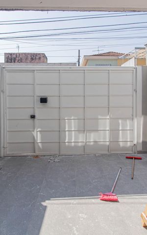 Casa à venda com 80m², 2 quartos e 2 vagas Casa à venda com 80m², 2 quartos e 2 vagasGaragem