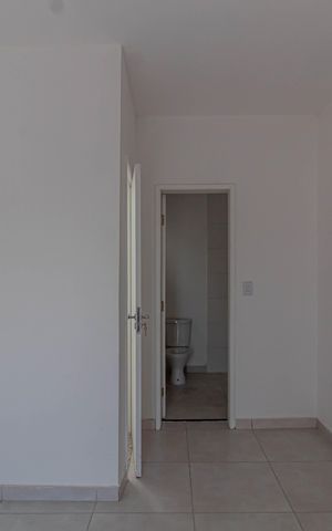 Casa à venda com 80m², 2 quartos e 2 vagas Casa à venda com 80m², 2 quartos e 2 vagasSuite 1