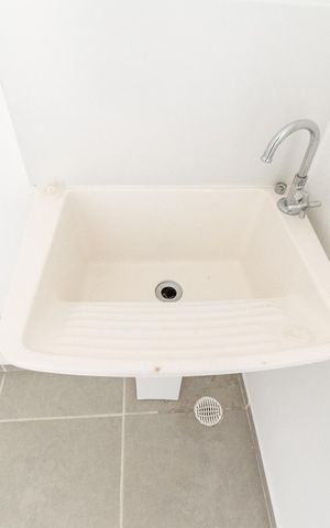 Apartamento à venda com 37m², 2 quartos e sem vaga Apartamento à venda com 37m², 2 quartos e sem vagaÁrea de Serviço