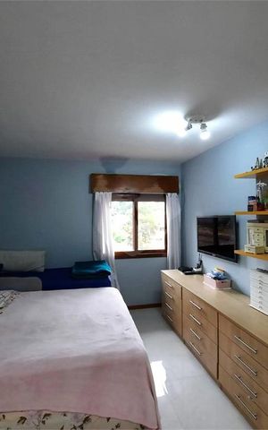 Casa à venda com 349m², 4 quartos e 2 vagas