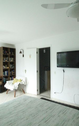 Casa de condomínio à venda com 140m², 4 quartos e sem vagaSuíte 2