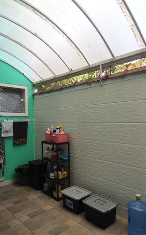 Casa de condomínio à venda com 140m², 4 quartos e sem vagaÁrea de serviço
