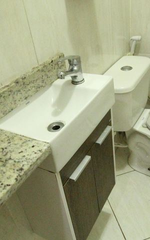 Casa de condomínio à venda com 140m², 4 quartos e sem vagaLavabo