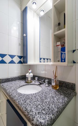Casa à venda com 220m², 3 quartos e 4 vagas Casa à venda com 220m², 3 quartos e 4 vagasBanheiro da Suíte 1