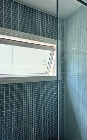 Casa à venda com 612m², 5 quartos e 4 vagasSuíte 3 - Banheiro