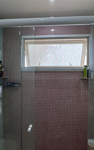Casa à venda com 612m², 5 quartos e 4 vagasSuíte 2 - Banheiro