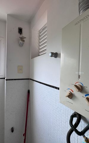 Casa à venda com 612m², 5 quartos e 4 vagasÁrea de Serviço
