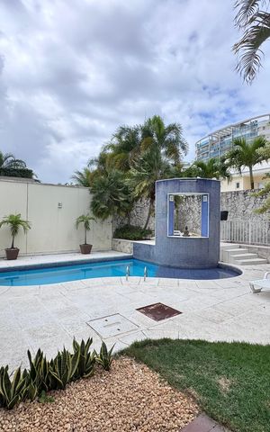 Casa à venda com 612m², 5 quartos e 4 vagasÁrea externa