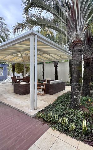 Casa à venda com 612m², 5 quartos e 4 vagasÁrea externa