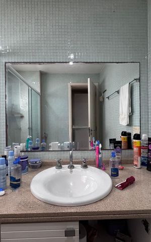 Casa à venda com 612m², 5 quartos e 4 vagasSuíte 2 - Banheiro