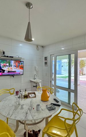 Casa à venda com 612m², 5 quartos e 4 vagasCozinha
