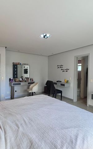 Casa à venda com 612m², 5 quartos e 4 vagasSuíte 4