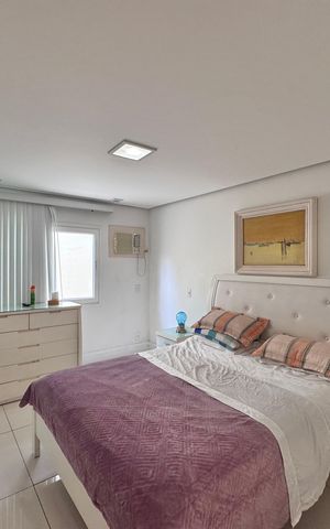 Casa à venda com 612m², 5 quartos e 4 vagasSuíte 1
