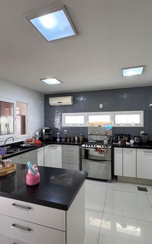 Casa à venda com 612m², 5 quartos e 4 vagasCozinha