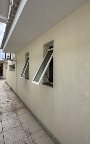 Casa à venda com 612m², 5 quartos e 4 vagasÁrea externa