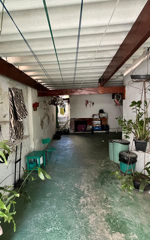 Casa à venda com 258m², 3 quartos e 2 vagasQuintal