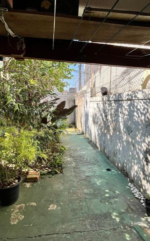 Casa à venda com 258m², 3 quartos e 2 vagasQuintal
