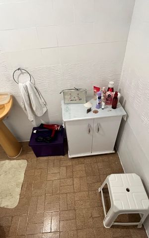 Casa à venda com 258m², 3 quartos e 2 vagasBanheiro de serviço