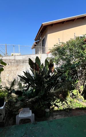Casa à venda com 258m², 3 quartos e 2 vagasQuintal
