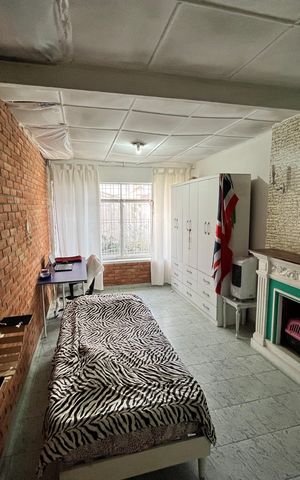 Casa à venda com 258m², 3 quartos e 2 vagasQuarto de Serviço