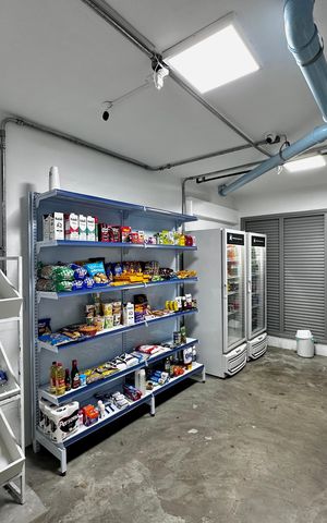 Apartamento à venda com 36m², 1 quarto e sem vaga Apartamento à venda com 36m², 1 quarto e sem vagaMercadinho