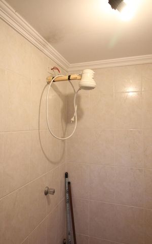 Casa à venda com 189m², 3 quartos e 5 vagasBanheiro de serviço