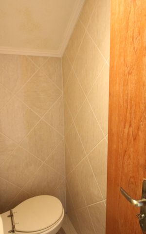 Casa à venda com 189m², 3 quartos e 5 vagasLavabo