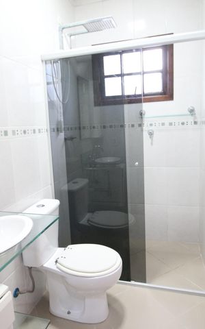 Casa à venda com 189m², 3 quartos e 5 vagasBanheiro da Suíte 1