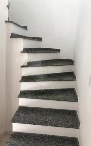 Casa de condomínio à venda com 65m², 2 quartos e 2 vagas