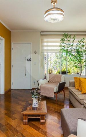 Casa à venda com 131m², 3 quartos e 3 vagas