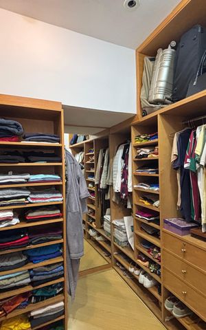 Apartamento à venda com 234m², 4 quartos e 1 vagaSuíte - closet