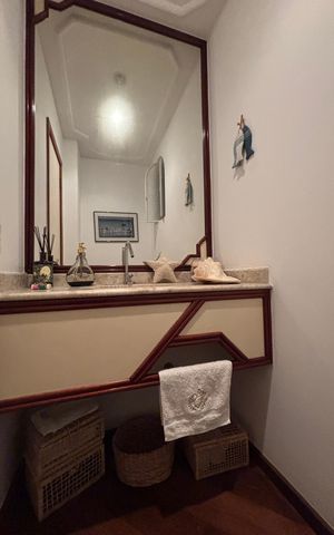 Apartamento à venda com 234m², 4 quartos e 1 vagaLavabo