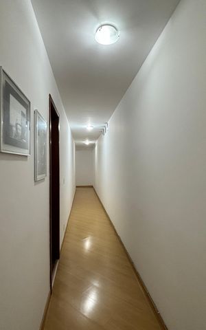 Apartamento à venda com 234m², 4 quartos e 1 vagaCorredores