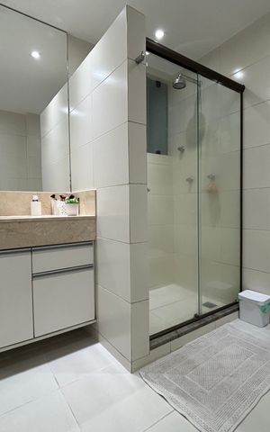 Apartamento à venda com 234m², 4 quartos e 1 vagaBanheiro social