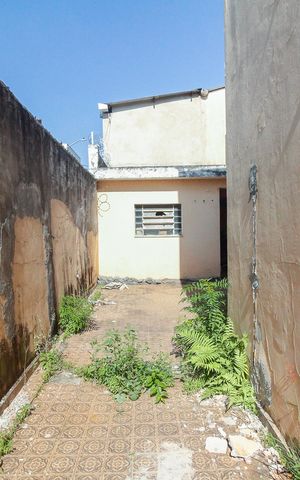 Casa à venda com 176m², 3 quartos e 3 vagas Casa à venda com 176m², 3 quartos e 3 vagasQuintal e Área de Serviço