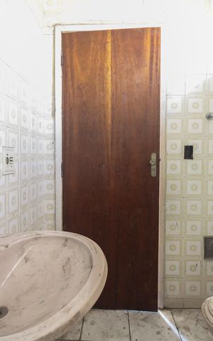 Casa à venda com 176m², 3 quartos e 3 vagas Casa à venda com 176m², 3 quartos e 3 vagasBanheiro Suíte