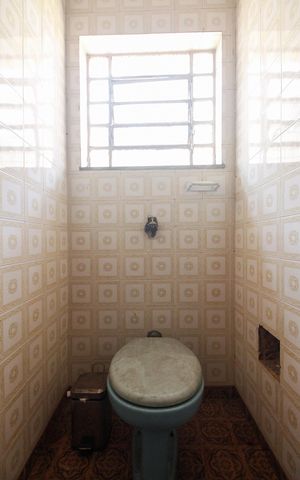 Casa à venda com 176m², 3 quartos e 3 vagas Casa à venda com 176m², 3 quartos e 3 vagasLavabo
